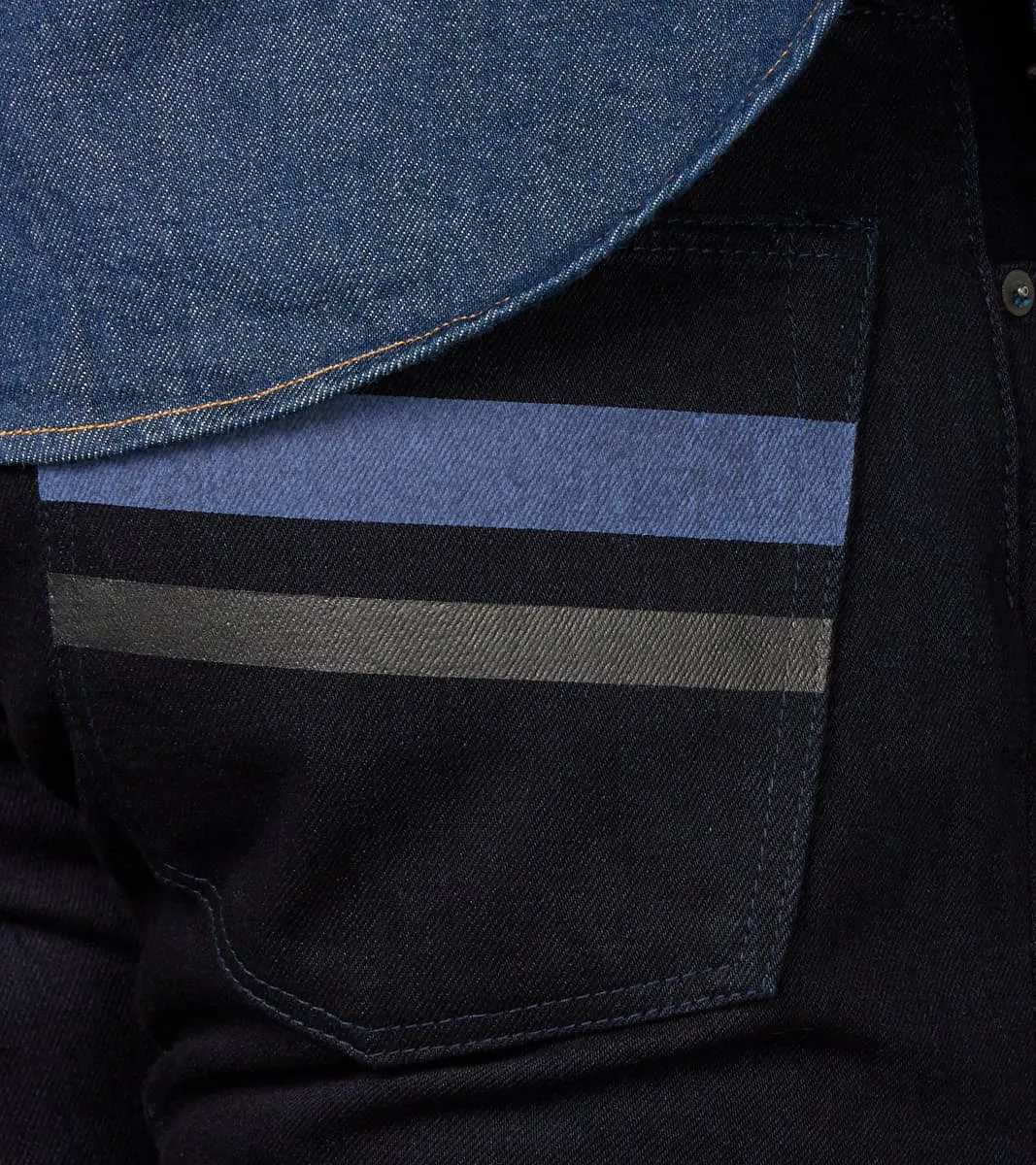 0306-IBSP - Tight Tapered - 15.7oz Indigo x Black
