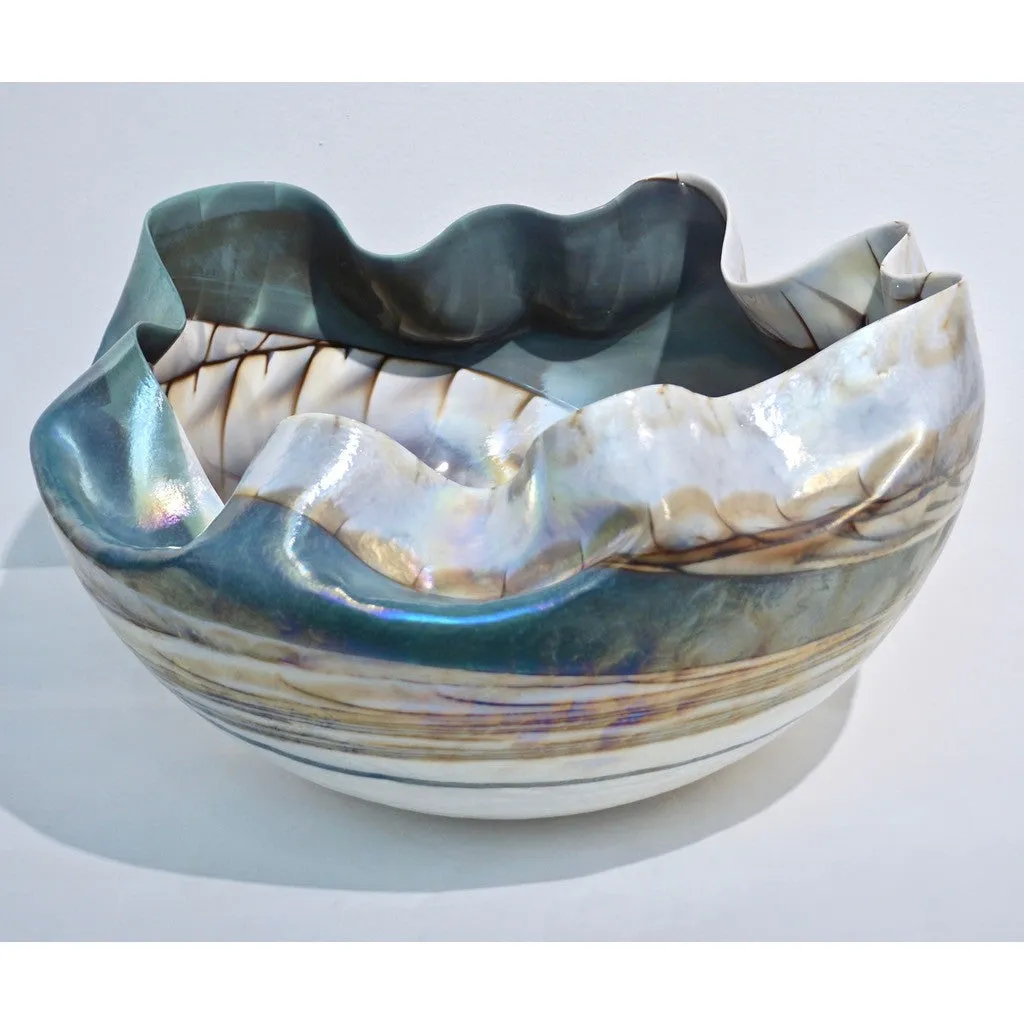 1990s Italian Blue and Mother-of-Pearl White Murano Glass Iridescent Shell Bowl
