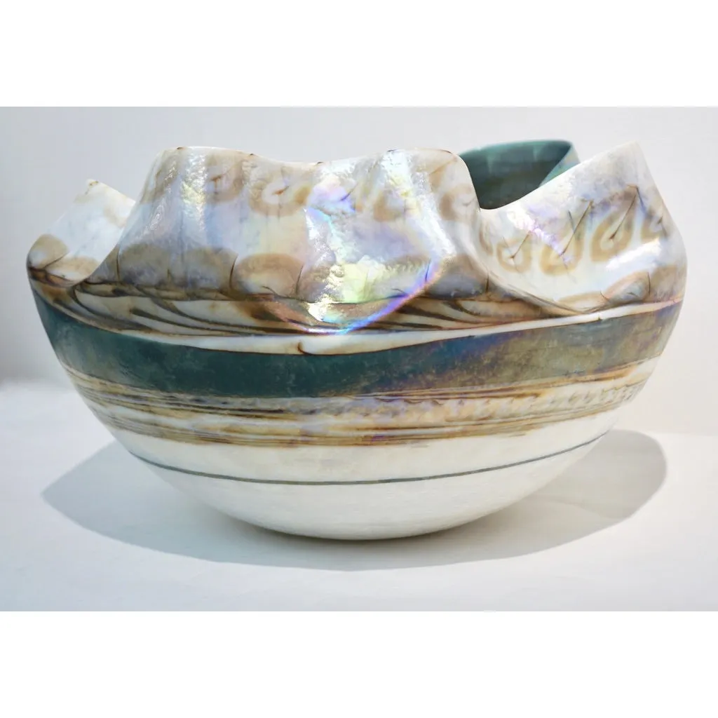 1990s Italian Blue and Mother-of-Pearl White Murano Glass Iridescent Shell Bowl
