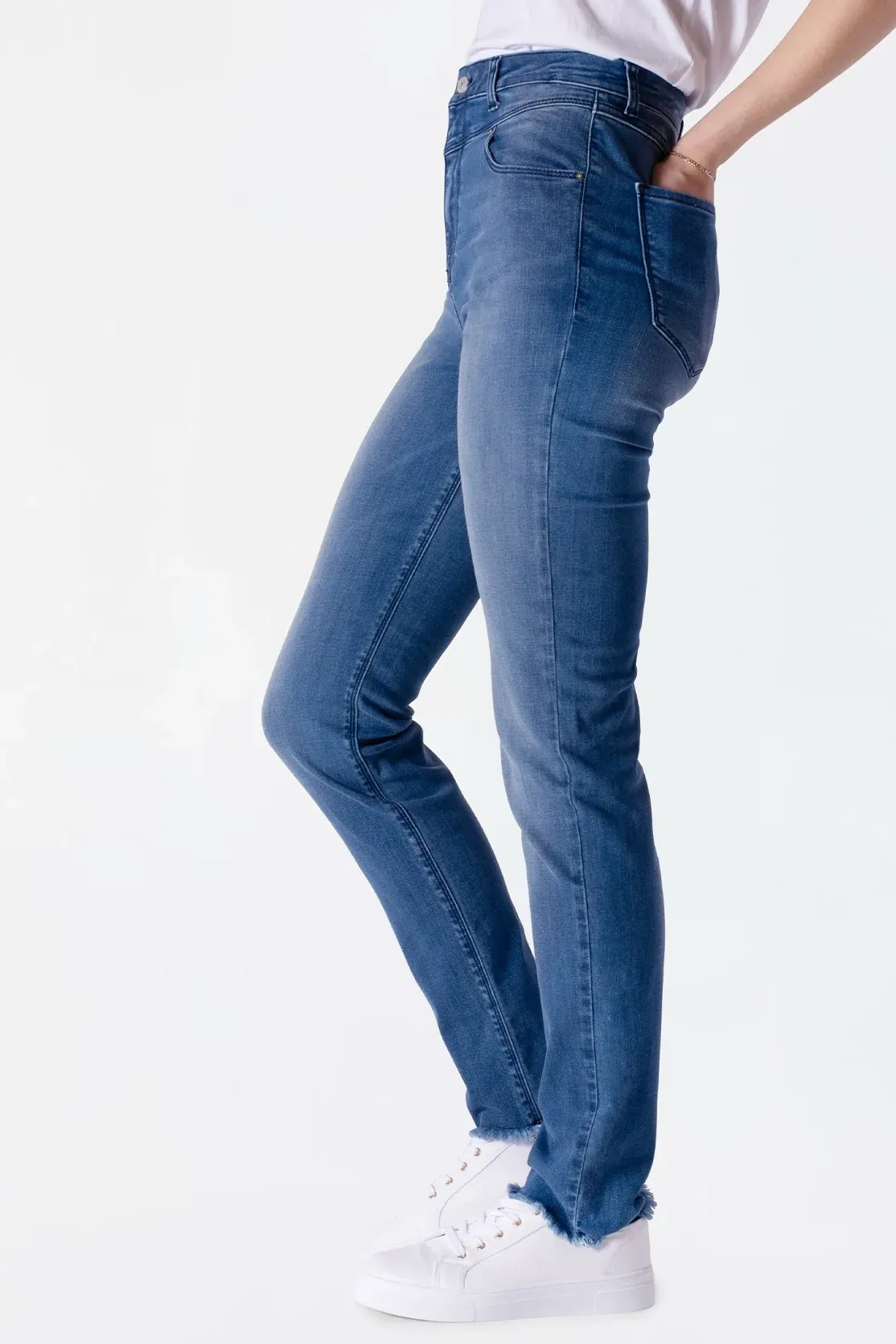 Arlin C Sania High Rise Slim Mum