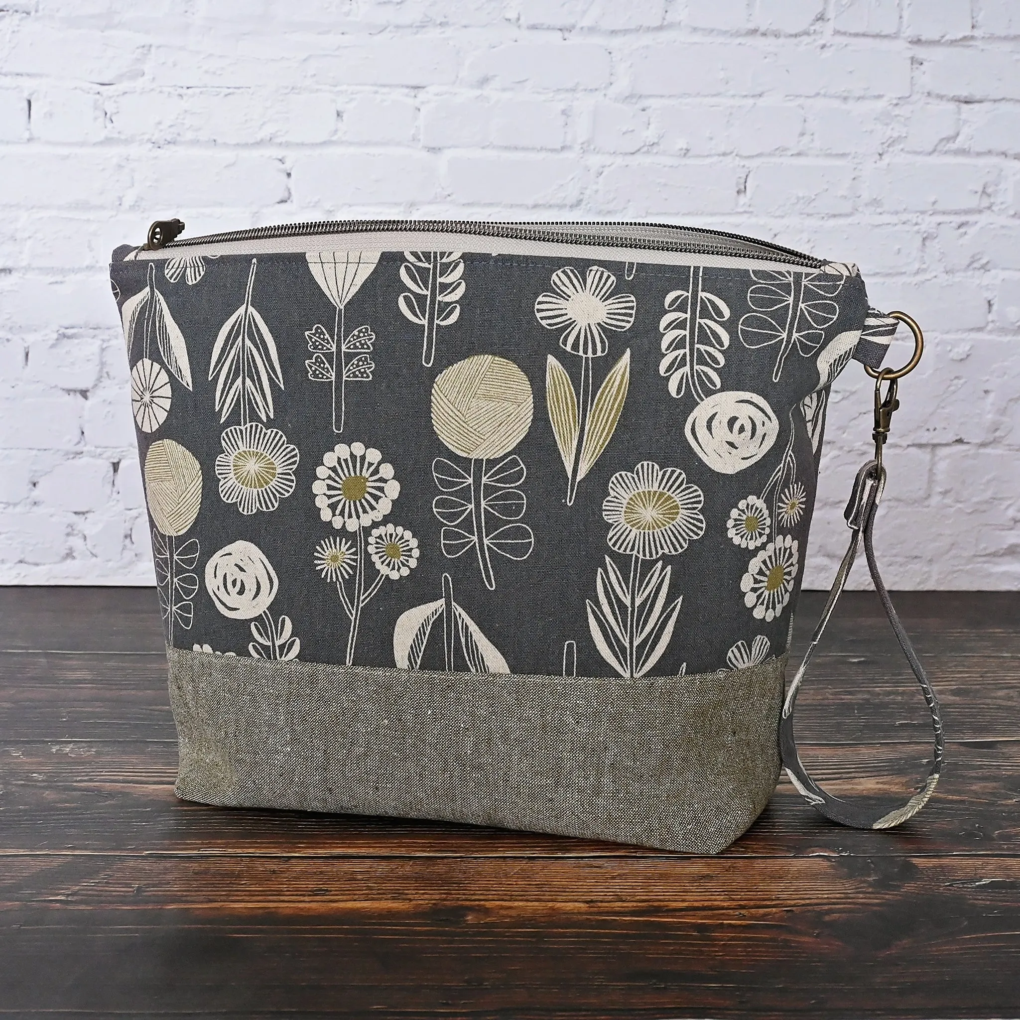 Canvas Zippered Project Bag in a Yarn Flower Canvas