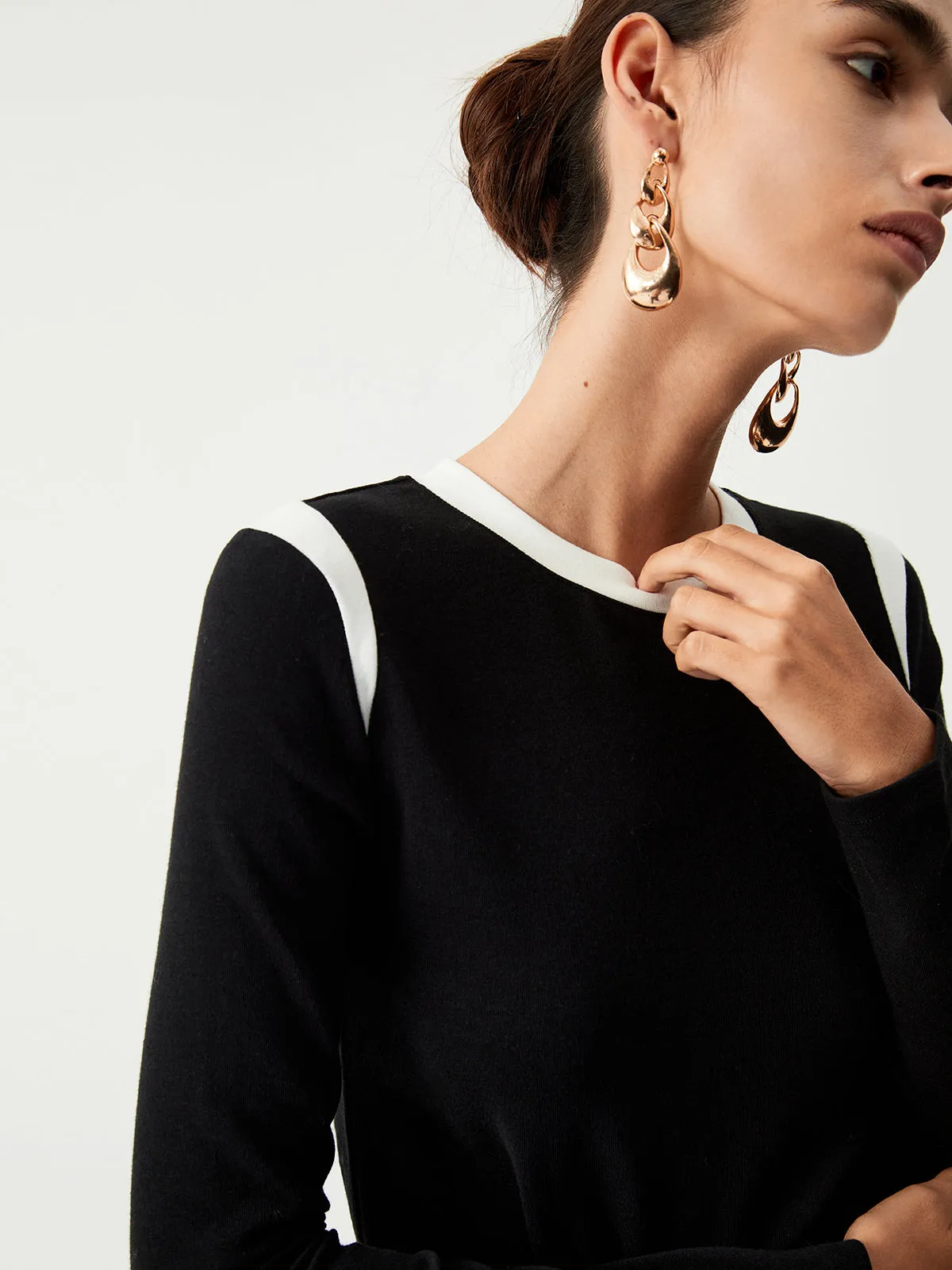 Contrast Trim Graceful Long Sleeve Shirt