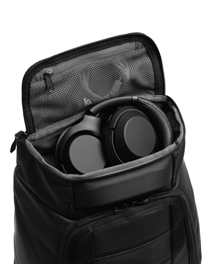 DB Journey Hugger Backpack 20L - Black Out