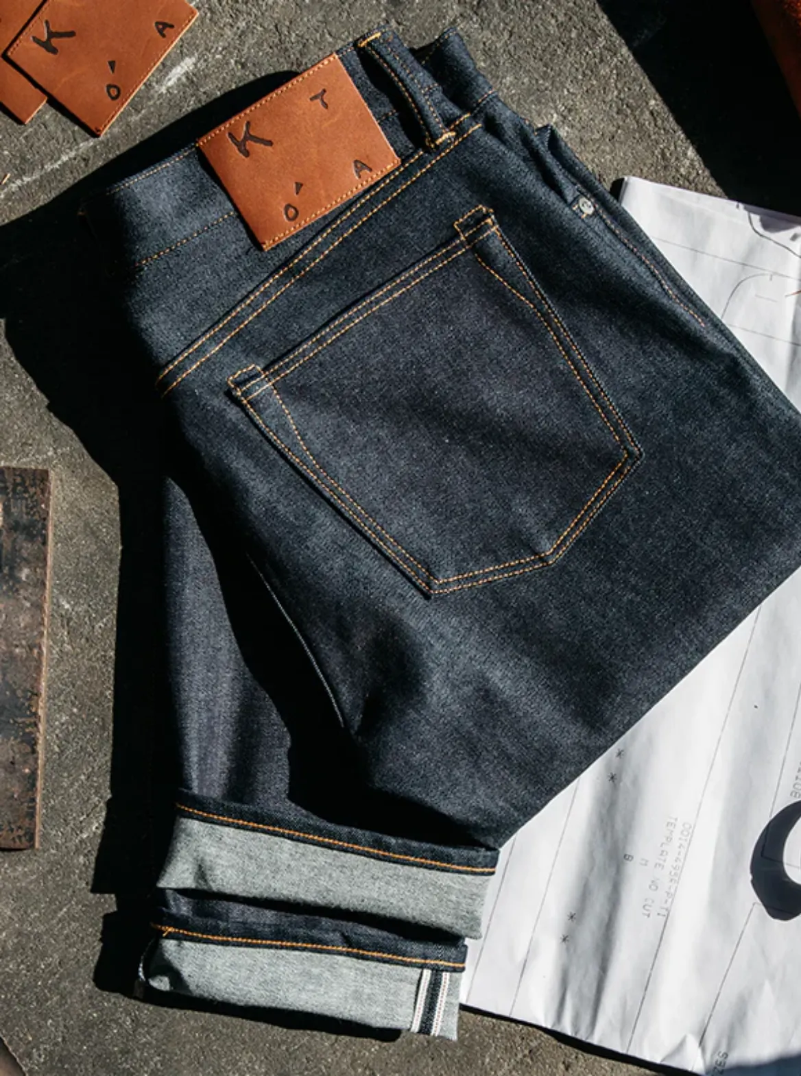 Kato - The Pen Slim 10.5oz Denim - Indigo Raw