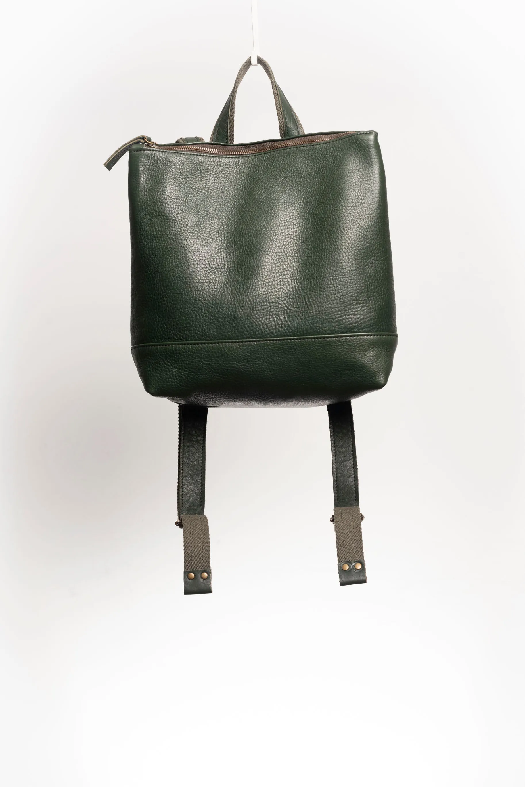 Leather backpack - Ombú M