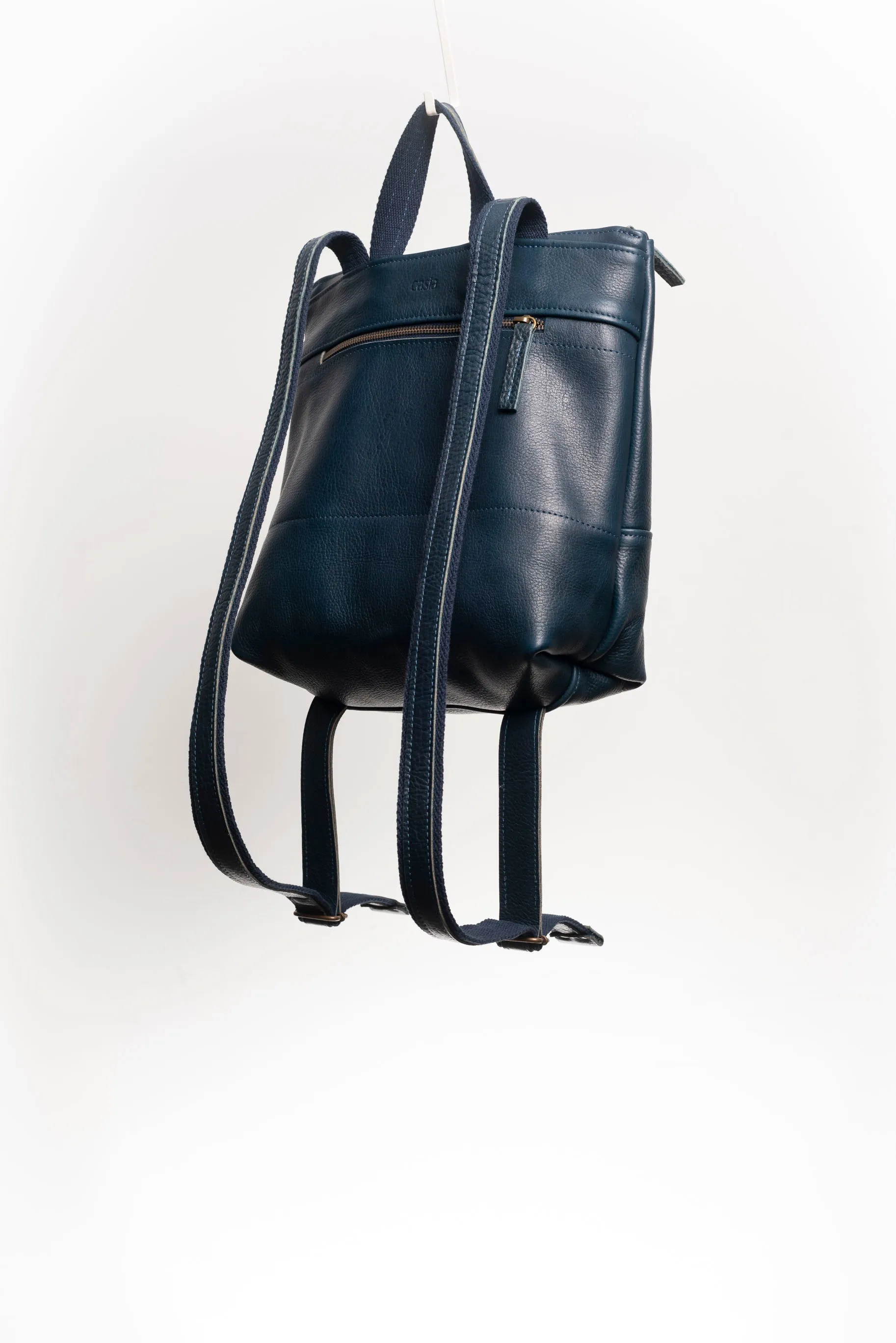 Leather backpack - Ombú M