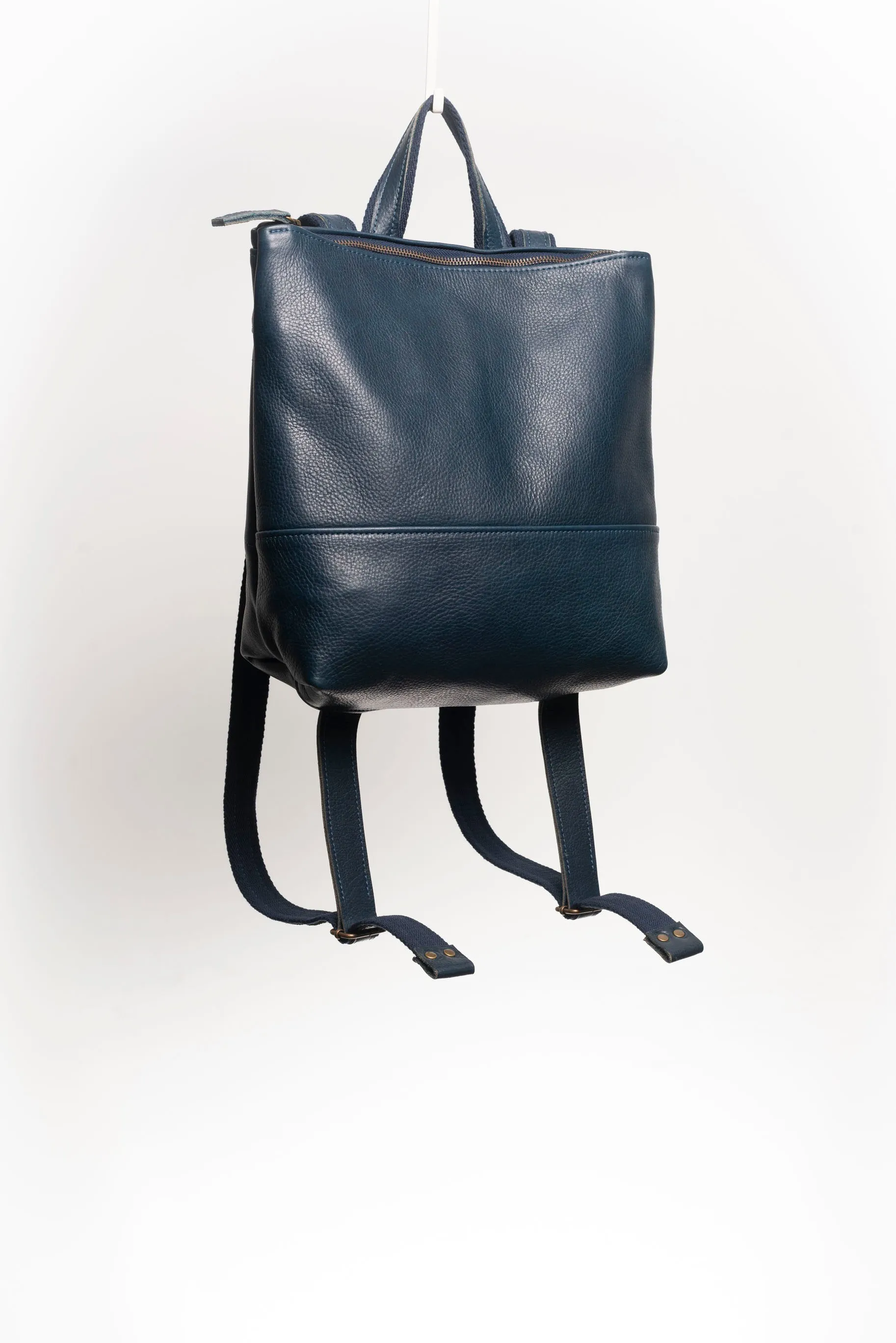 Leather backpack - Ombú M