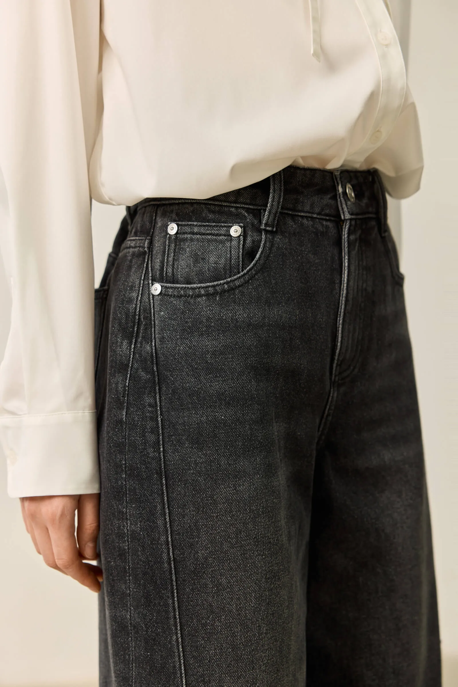 LILY Vintage Mid-High Waist Cotton Cropped Jeans