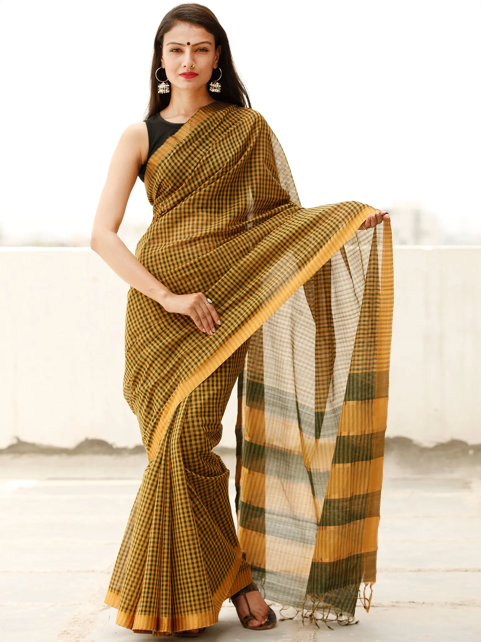 Mustard Green Handloom Mangalagiri Cotton Saree With Zari Border - S031703856