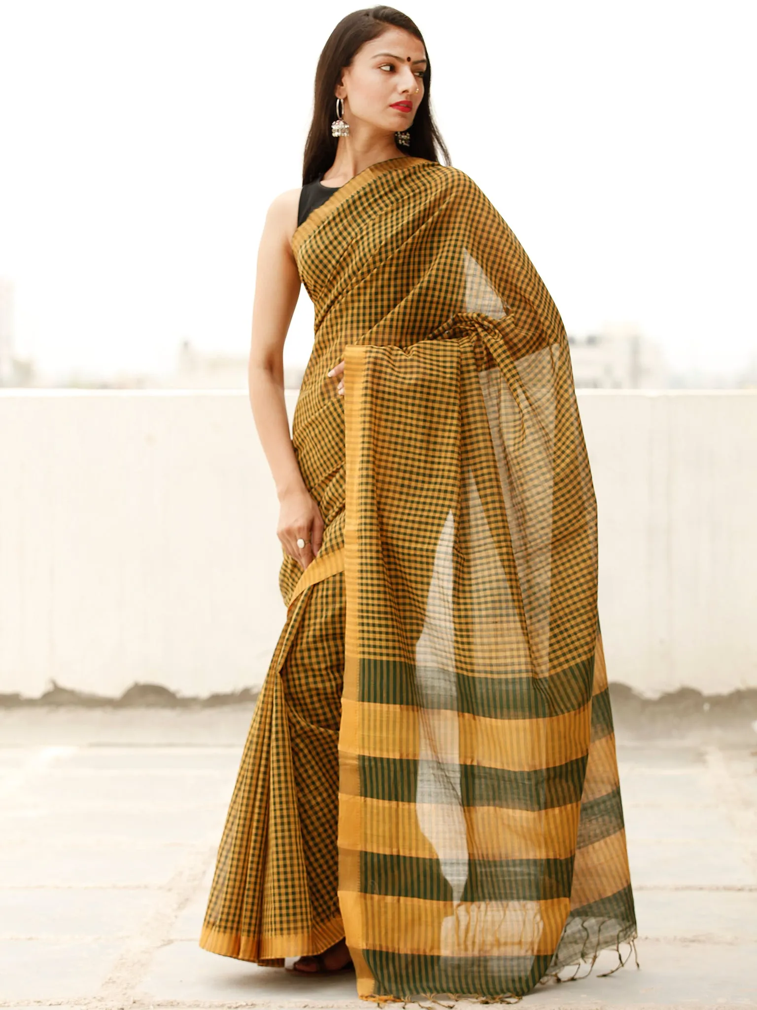 Mustard Green Handloom Mangalagiri Cotton Saree With Zari Border - S031703856