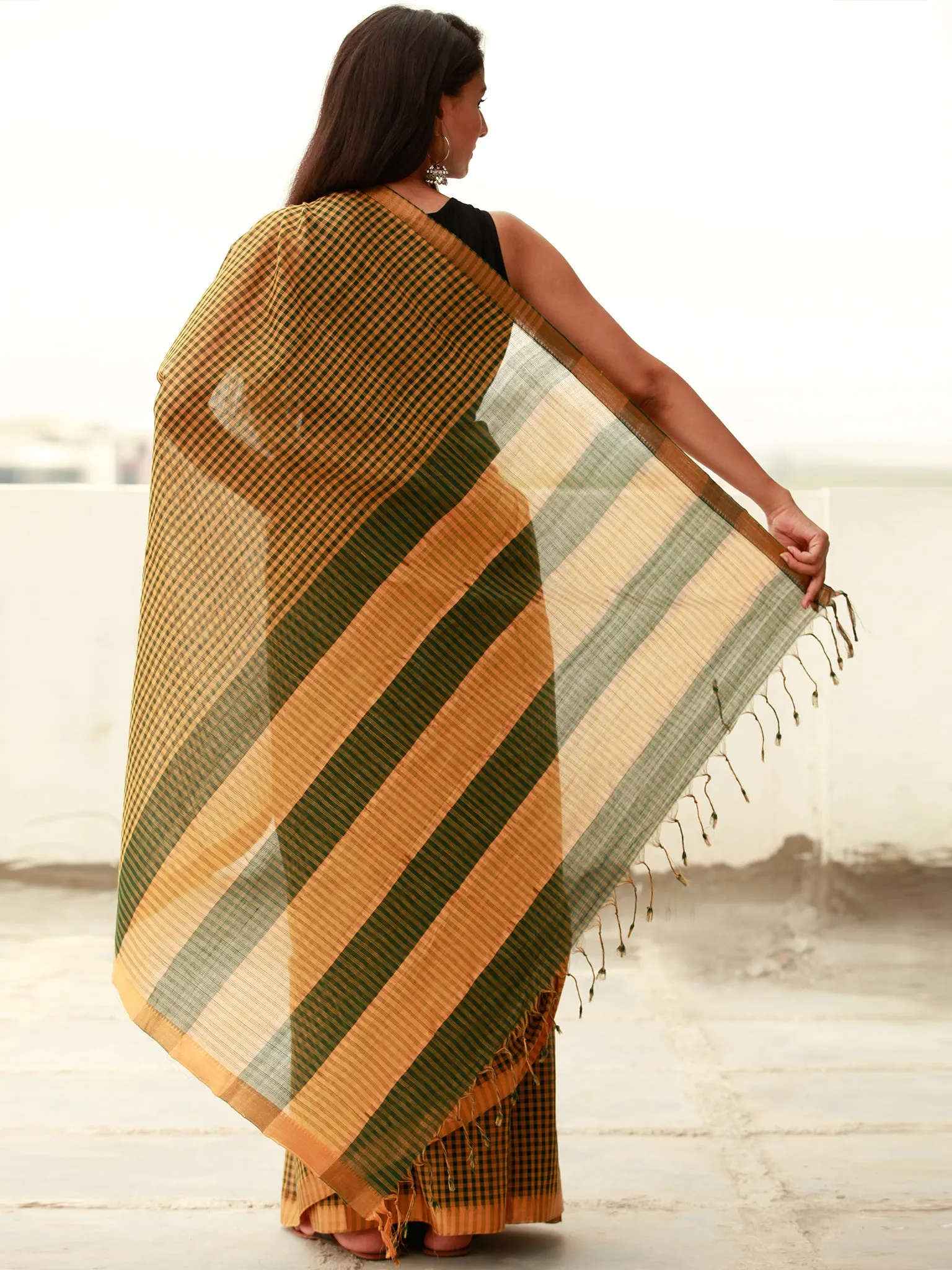 Mustard Green Handloom Mangalagiri Cotton Saree With Zari Border - S031703856
