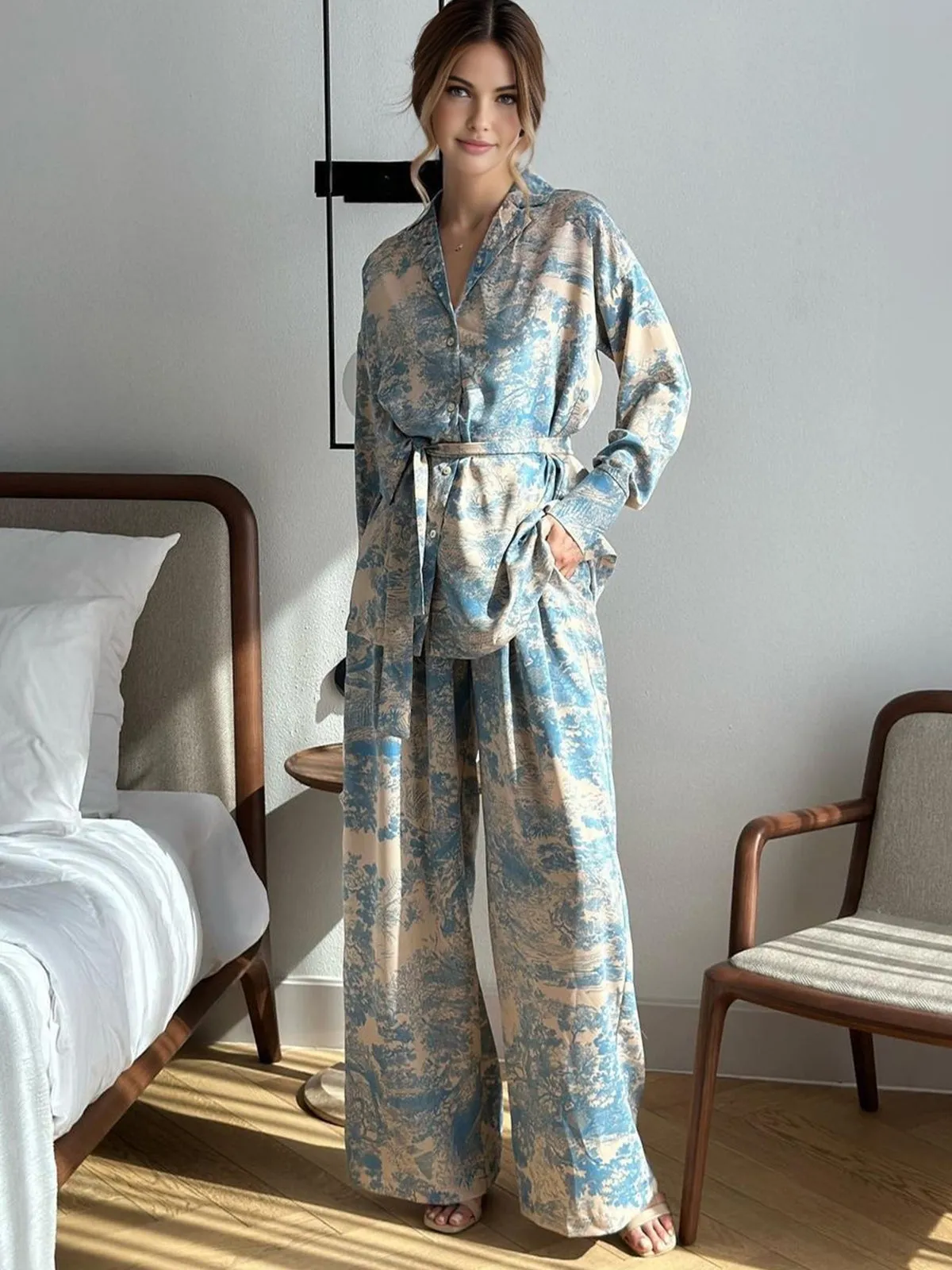 Printed Tie Graceful Up Pants Set