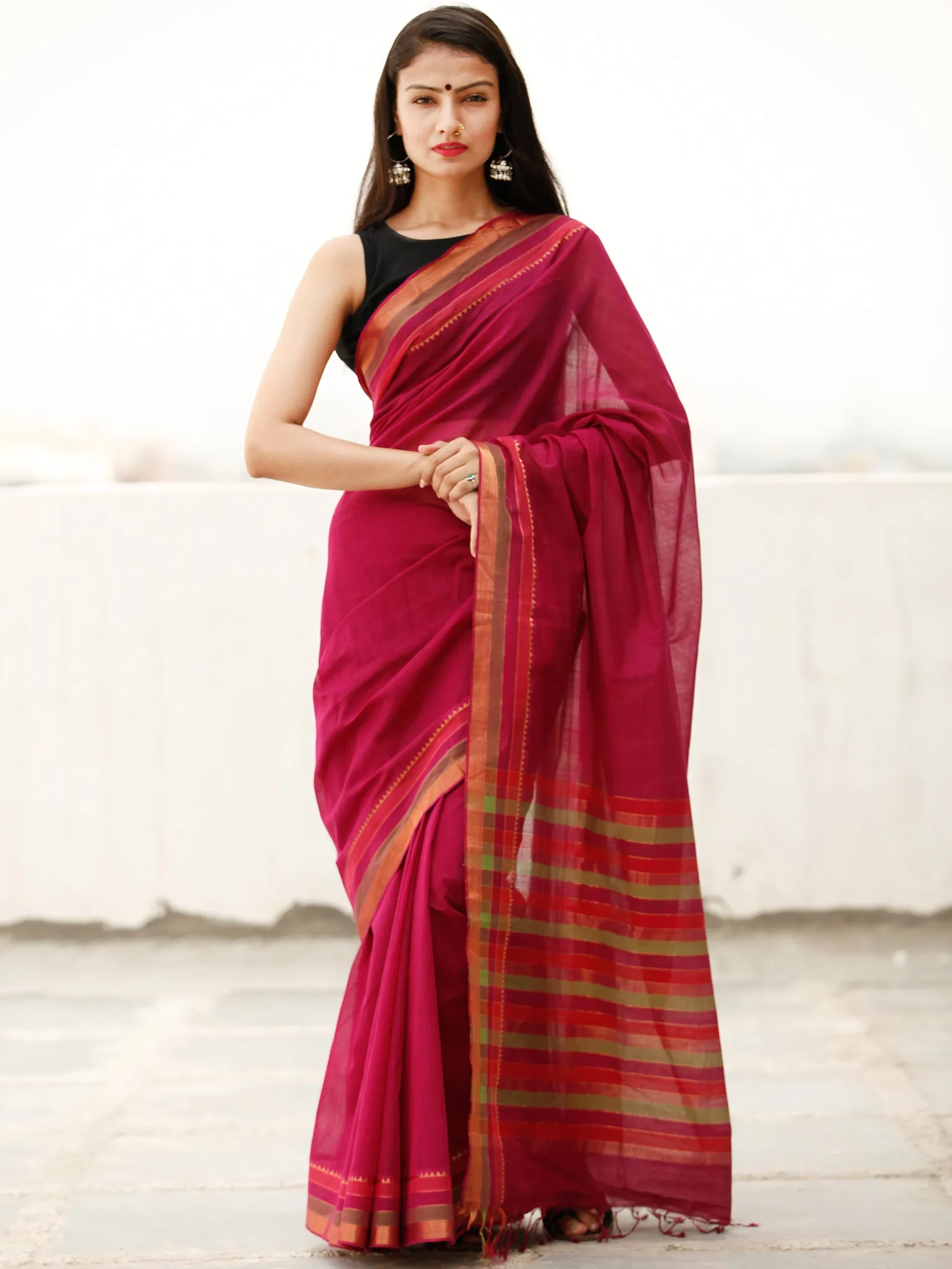 Purple Green Handloom Mangalagiri Cotton Saree With Zari Border - S031703860