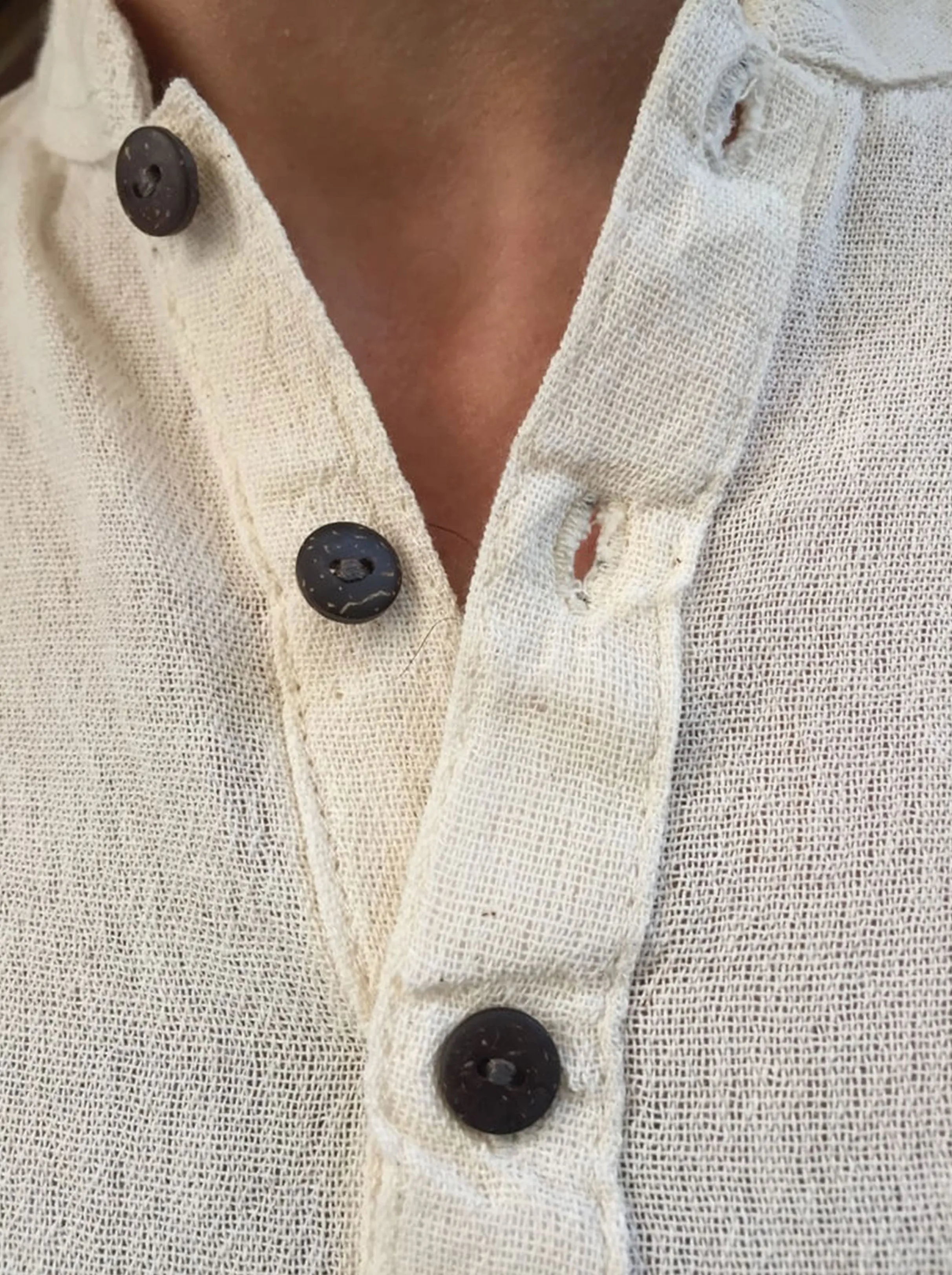 Short Sleeve Raw Cotton Shirt with Coconut Buttons