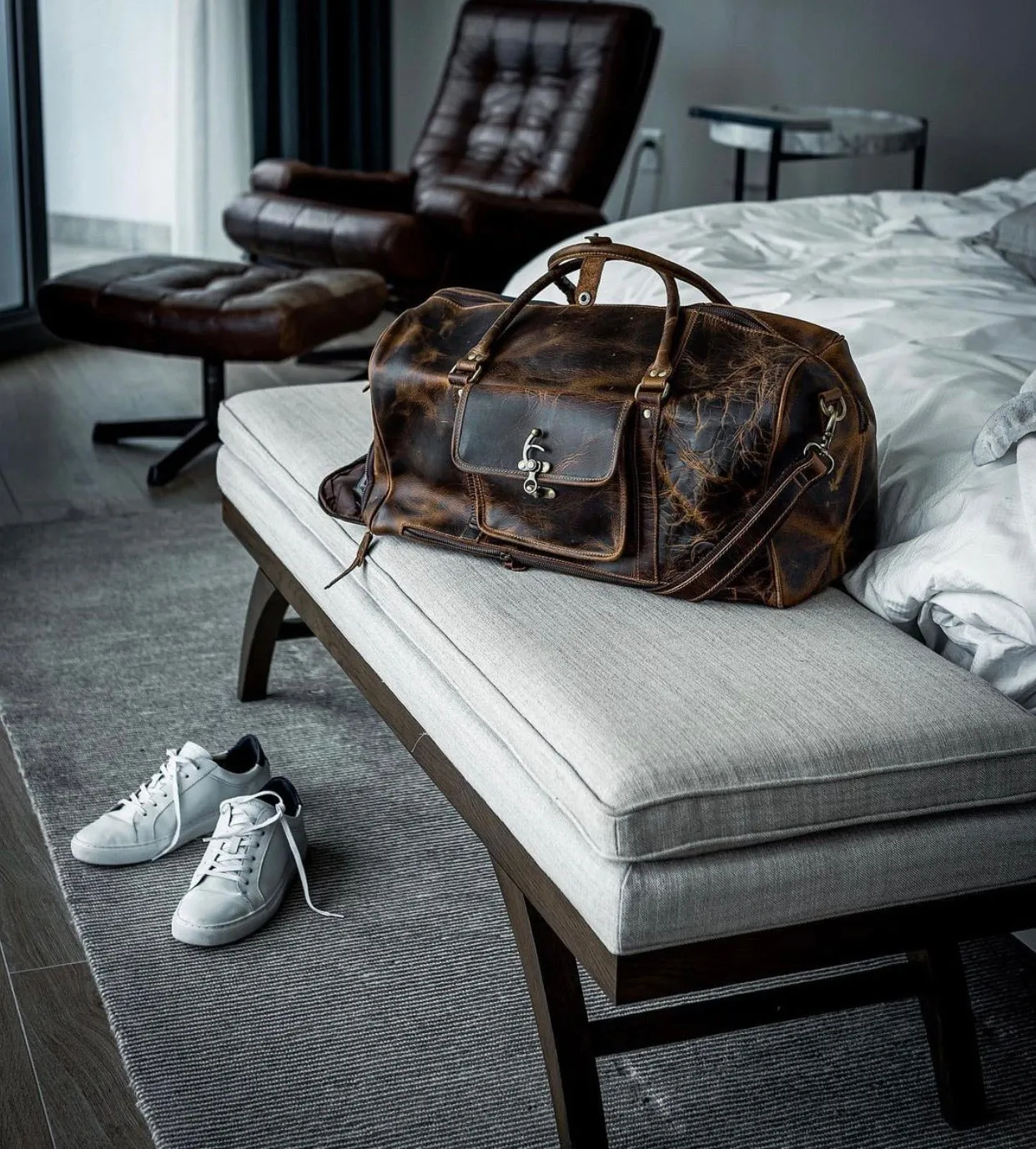 Vintage Gentlemen The “Hemingway” Buffalo Leather Duffle Bag [PREORDER]